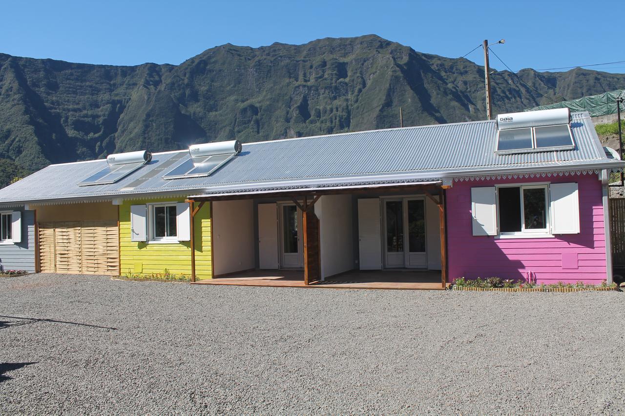 Les Cases Pres Du Lac Cilaos Exterior photo